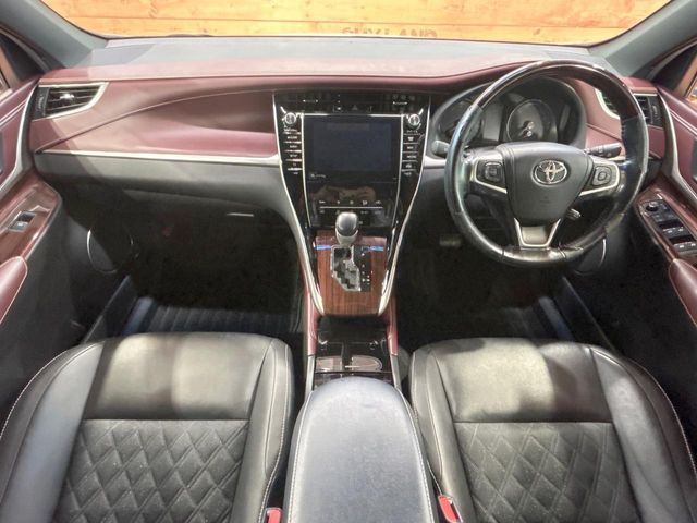 グループ総在庫数約30,000台!!全国の系列店からメーカー・車種問わずご紹介出来るので、あなたにピッタリのお車が見つかるはずです♪まずはお問い合わせ下さい☆