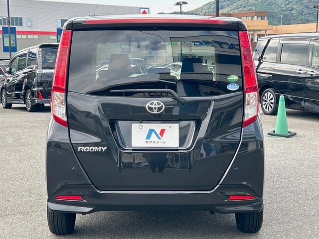 高透明度のガラス皮膜で撥水はもちろん、上質なツヤ・光沢を実現。紫外線や酸性雨から大切な愛車を保護し、色あせ・劣化を防止。「弾スプラッシュコート」、「弾プリミッサコート」からお選びいただけます。