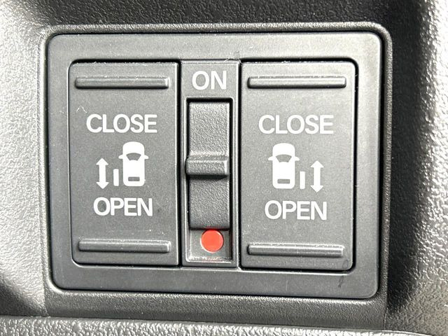 �y�����p���[�X���C�h�h�A�z�X�}�[�g�L�[��^�]�Ȃ̃X�C�b�`�Ō�ȗ����X���C�h�h�A�̊J���\���d��������͂����ăh�A���J����K�v�������A�����Ȃ��q�l�ł��ȒP�ɊJ���߂ł����K�ł���