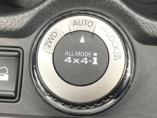 4WDのお車ですので、雪道でも安心です♪降雪地地域にお住まいの方以外にも、ウィンタースポーツが趣味の方や降雪地域へ帰省される機会がある方にもおすすめ!