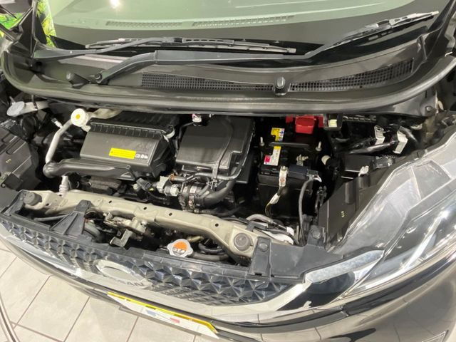 親切・丁寧な専門メカニックスタッフが応対!・車検・点検整備・事故等の修理などアフターサービスも安心。お車のカスタマイズもネクステージのサービススタッフまでご相談ください!