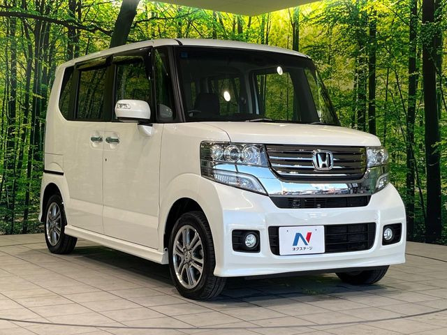 高透明度のガラス皮膜で撥水はもちろん、上質なツヤ・光沢を実現。紫外線や酸性雨から大切な愛車を保護し、色あせ・劣化を防止。「弾スプラッシュコート」、「弾プリミッサコート」からお選びいただけます。