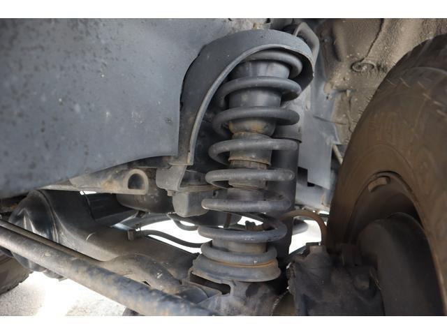 ���X�ւ̃��[�U�[���r���[���䗗�������B�n��25�N�̎��тɑ΂��A���q�l��蒸�������]���Ə��k�̂̎v���o���L�ڂ���Ă��܂��B�X�^�b�t�͌ւ�ɑz�����ӂ��A�e�ؒ��J�Ɏd�����������܂����Ƃ𐾂��܂�