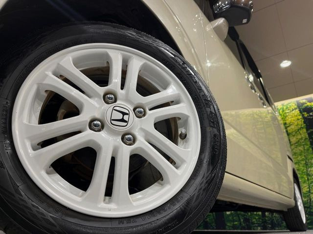 【純正14インチアルミホイール】外観にマッチした純正アルミホイールを装着しております。各種社外アルミホイールや、スタッドレスタイヤも取扱いしております。是非ご相談ください♪