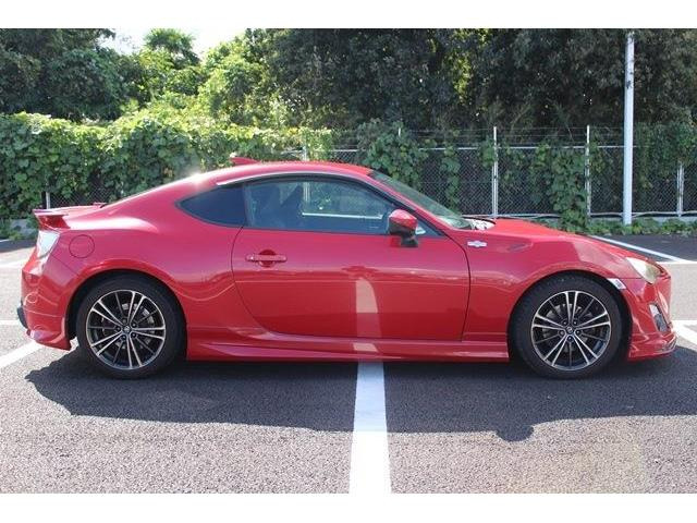 ���Ǝҗl�ւ̔̔��͂��f�肳���Ă��������܂��B �Ԍ������ԗ��̏ꍇ�́A�Ԍ����擾�������x�������z�ŕ\�����Ă���܂��B