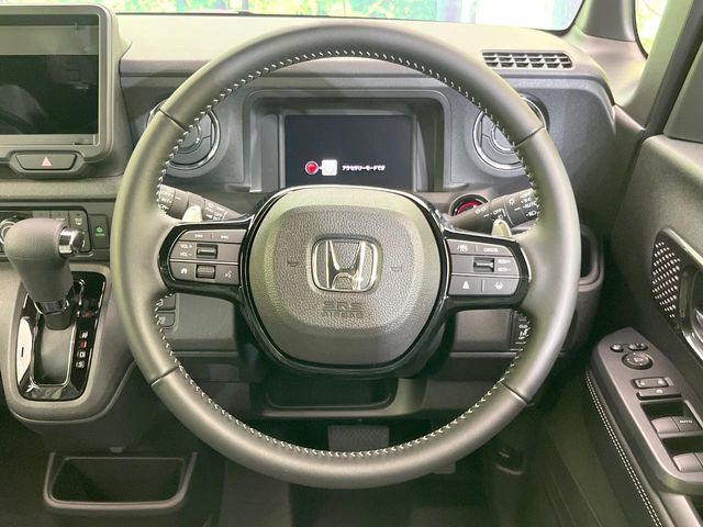 �y�����v�����X�e�A�����O�z�㎿�Ȋv���g�p���邱�ƂŁA��ɂ����������݂ƂĂ��^�]���₷���n���h���ł���