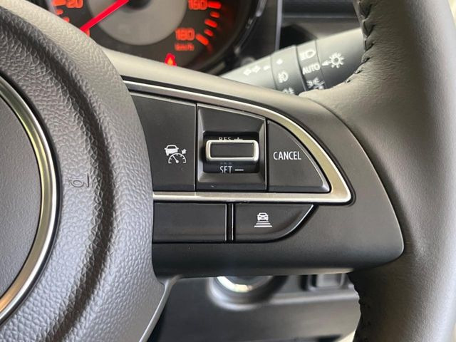 �y�A�_�v�e�B�u�N���[�Y�R���g���[���z�����őO�̎ԂƂ̎Ԋԋ��������ɕۂ��A���x�������Ȃ��瑖�s���܂��B�������H�̃h���C�u�Ŗ𗧂����ł��B