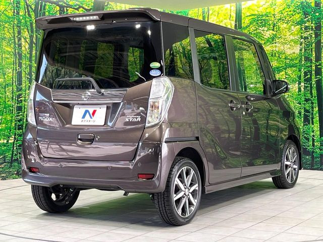 ☆全国のネクステージからお取り寄せが可能※!遠方の店舗に展示してあるクルマが気になる場合も、最寄りの店舗でご覧いただくことが可能です!是非私たちに要望をお聞かせください!※別途費用