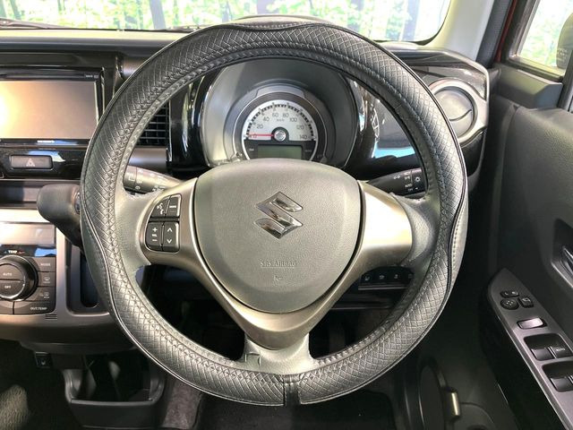 【ステアリングスイッチ】運転中、前方から目線をそらすことなく、オーディオ等の操作が可能な便利機能!安心&快適なドライブを演出してくれます♪