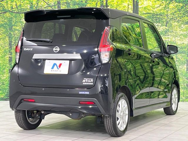 ☆全国のネクステージからお取り寄せが可能※!遠方の店舗に展示してあるクルマが気になる場合も、最寄りの店舗でご覧いただくことが可能です!是非私たちに要望をお聞かせください!※別途費用