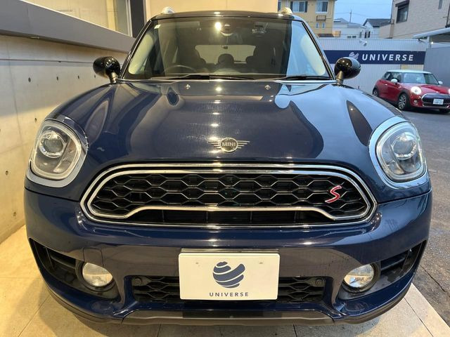 ●ご覧の通り綺麗な状態を維持しているお車ですが、小さなキズの状況や他の箇所のお写真もお送りできます。ご遠方の方でも安心してご検討いただける様、お客様のご希望に応じて出来る限りご対応させていただきます。