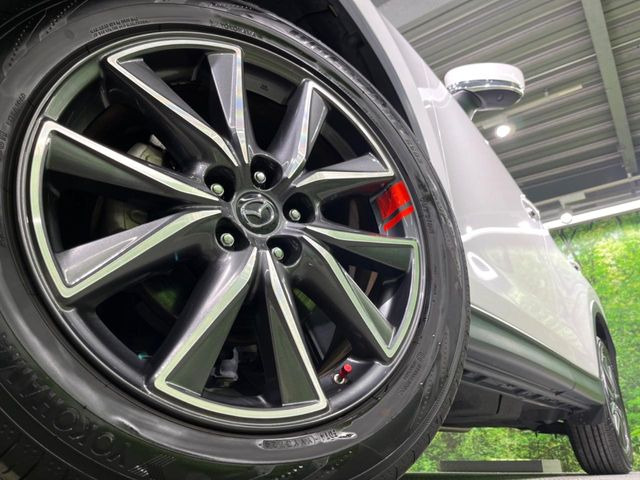 �y����19�C���`�A���~�z�C�[���z�O�ςɃ}�b�`���������A���~�z�C�[���𑕒����Ă���܂��B�e��ЊO�A���~�z�C�[����A�X�^�b�h���X�^�C�����戵�����Ă���܂��B���񂲑��k����������