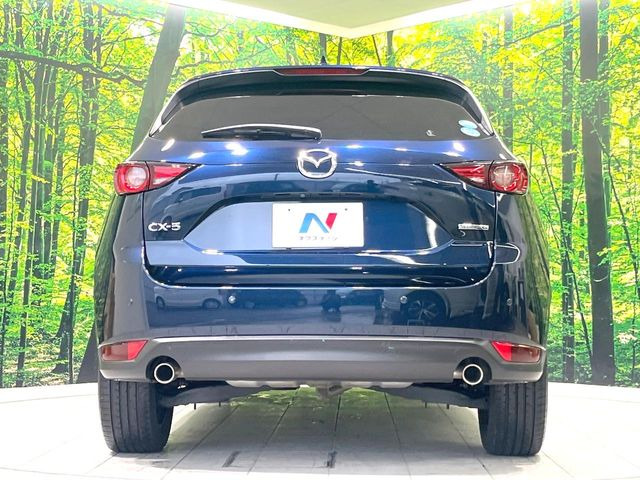 安心の最長10年・走行無制限保証(有償)をご用意。保証内容も充実はもちろん、無料点検&オイル交換や、年中無休の全国・24時間ロードサービスも付帯されておりますのでご安心下さい。