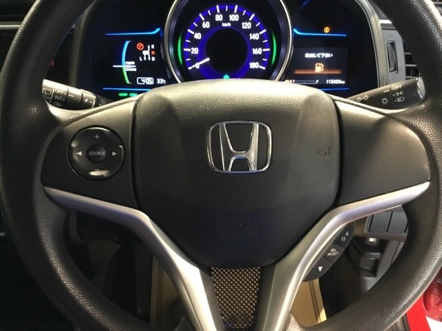 フィット1.5 ハイブリッド Fパッケージ