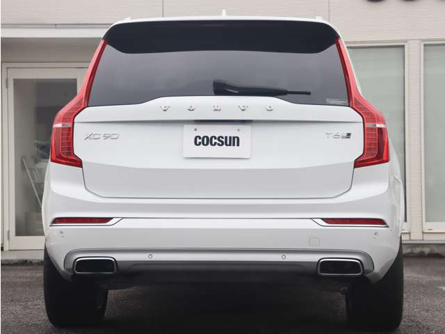 現行型エンジンにはボルボの認証を取得したMOTULの高級オイルSPECIFIC RBS0-2AE(0W-20)を使用します。