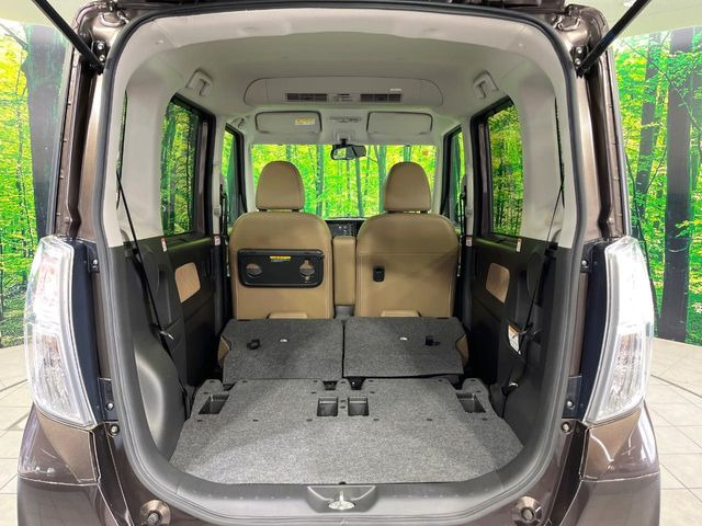 後席を格納すると、これだけの広さが!シーンに合わせたシートアレンジで、大きな荷物も積むことが出来ます♪