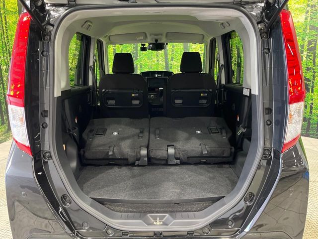 ���i�̂���������ʋ΁A���}���ɏ\���ȉ׎��X�y�[�X���m�ۂ��Ă���܂��B�Z�J���h�V�[�g��|���ƁA�傫�ȉו��̐ύڂ��\�ł���