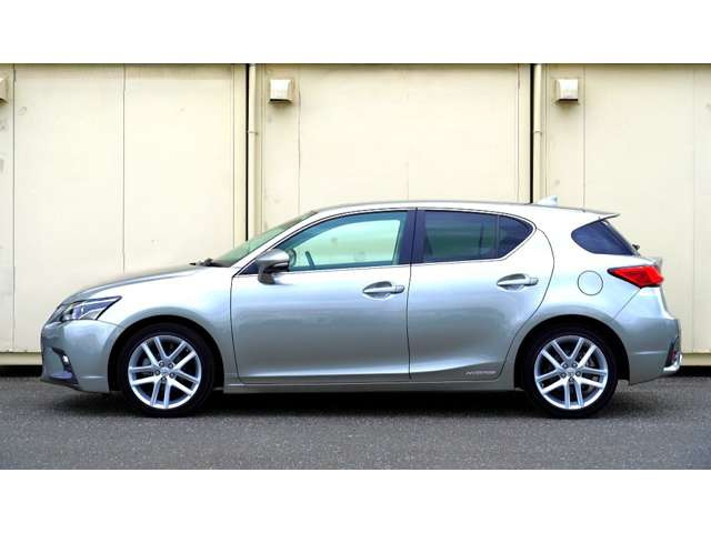 CT200h バージョン L