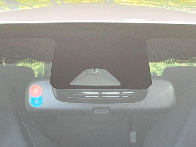 �y�g���^�Z�[�t�e�B�Z���X�z���s���ɑO���̎ԗ�����F�����A�Փ˂������Ȏ��͌x��ƃu���[�L�ŏՓˉ���Ɣ�Q�y�����A�V�X�g�B�����S�Ƀh���C�u�����y���݂��������܂��B