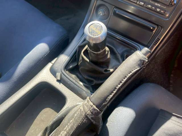 �C�ɂȂ邨�Ԃ�����܂�����E�̓d�b�ԍ����璼�ڂ��X�ɂ��₢���킹���������B�x�����@����ԗ����A��Ԃ܂łȂ�ł������������Ē����܂��B�X�^�b�t�ꓯ���A�����҂����Ă���܂��B