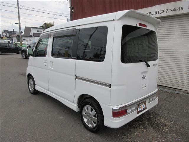 カーセンサーに登録している在庫の他にもまだまだ在庫はございますので、当店に直接お問合せ頂ければ他の在庫詳細をお知らせ致します。お気軽にご連絡下さい(*^-^*)