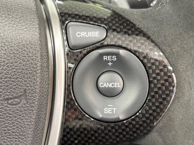 �y�N���[�Y�R���g���[���z�������H�����N���N���s�B�A�N�Z���𗣂��Ă���葬�x�ő��s���ł��A�������^�]���̕��S���y��!�����E�������ȒP�ȃX�C�b�`����Œ����ł��܂��B