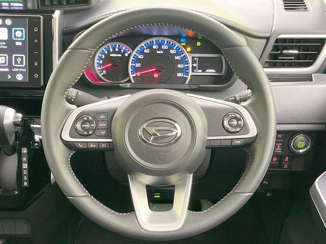 �y�X�e�A�����O�X�C�b�`�z�^�]���A�O������ڐ������炷���ƂȂ��A�I�[�f�B�I���̑��삪�\�ȕ֗��@�\!���S&���K�ȃh���C�u�����o���Ă���܂���