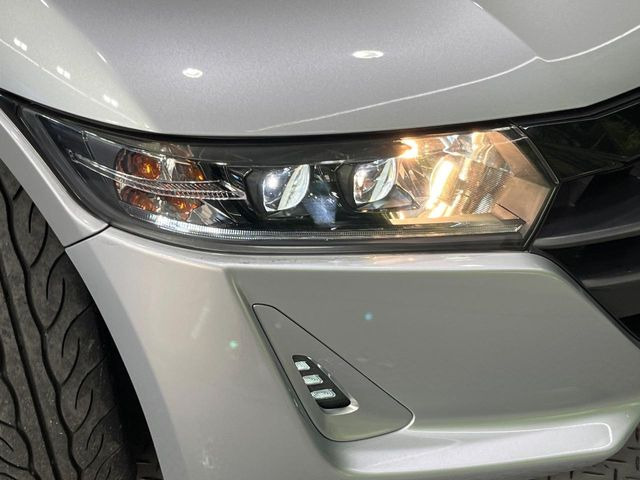 �yLED�w�b�h���C�g�z���V����ԑ��s�����ǍD�Ȏ��E���m�ۂ����S���ĉ^�]�ł��鍂�P�xLED�w�b�h���C�g�𑕔�!�_�����x�������A����d�͂��}�����Ă��܂��B