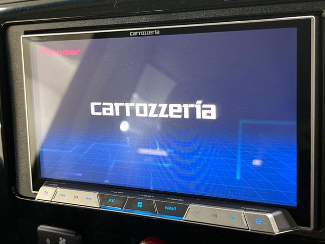 【ナビゲーション】使いやすいナビで目的地までしっかり案内してくれます。各種オーディオ再生機能も充実しており、お車の運転がさらに楽しくなります!!