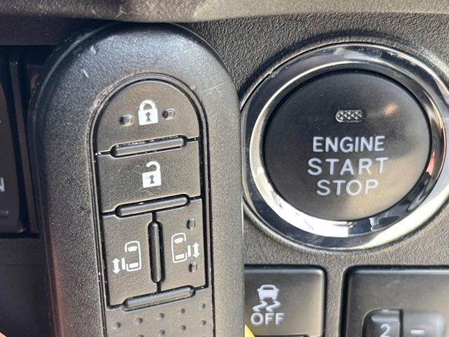 �y�L�[�t���[�V�X�e���z�J�o����|�P�b�g�ɓ��ꂽ�܂܂ł��h�A�̎{���E�������\�ȃX�}�[�g�L�[�𑕔��B�G���W���̃I���E�I�t�����J�M�����o���K�v����������Ƃ��Ă��֗��ł���