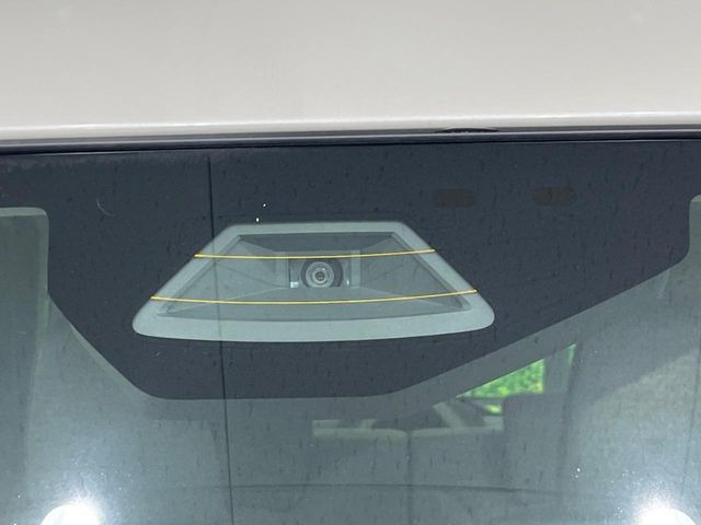 �y�X�Y�L �Z�[�t�e�B�T�|�[�g�z���s���ɑO���̎ԗ�����F�����A�Փ˂������Ȏ��͌x��ƃu���[�L�ŏՓˉ���Ɣ�Q�y�����A�V�X�g�B�����S�Ƀh���C�u�����y���݂��������܂��B