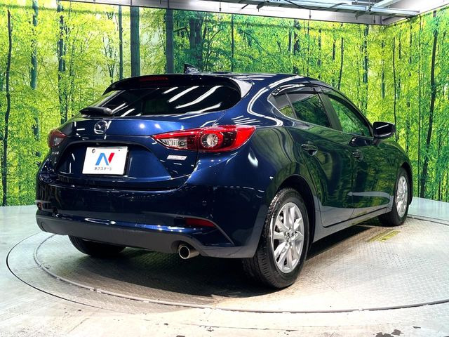 ☆全国のネクステージからお取り寄せが可能※!遠方の店舗に展示してあるクルマが気になる場合も、最寄りの店舗でご覧いただくことが可能です!是非私たちに要望をお聞かせください!※別途費用