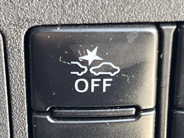 �y�X�}�[�g�A�V�X�g�z���s���ɑO���̎ԗ�����F�����A�Փ˂������Ȏ��͌x��ƃu���[�L�ŏՓˉ���Ɣ�Q�y�����A�V�X�g�B�����S�Ƀh���C�u�����y���݂��������܂��B