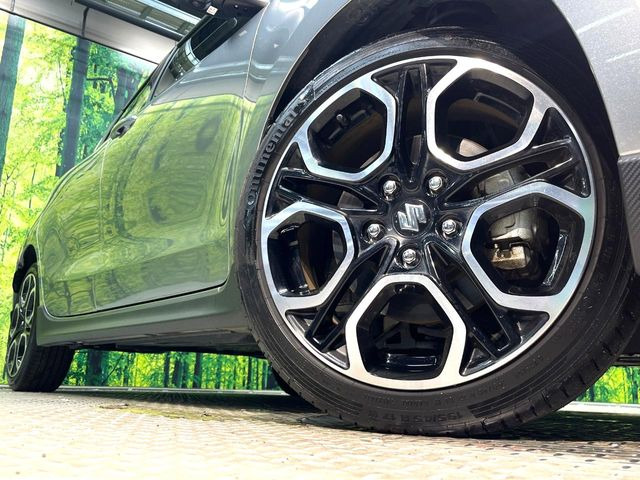 �y����17�C���`�A���~�z�C�[���z�O�ςɃ}�b�`���������A���~�z�C�[���𑕒����Ă���܂��B�e��ЊO�A���~�z�C�[����A�X�^�b�h���X�^�C�����戵�����Ă���܂��B���񂲑��k����������