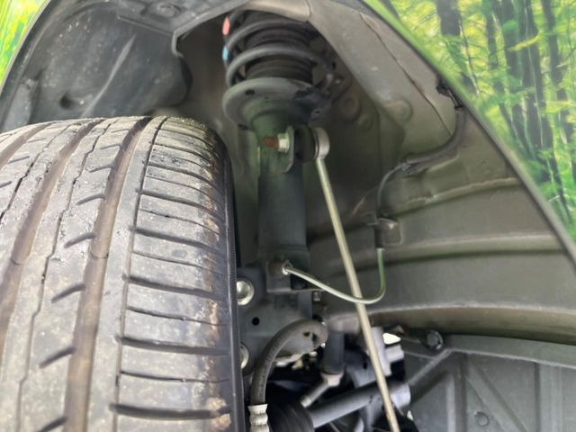 お車を安心してお乗りいただく為には、足回りの定期点検が欠かせません。サービスサポート(有償保証)では無料点検もご提供しており、安心のカーライフをお過ごしいただけるサポート体制が整っています。