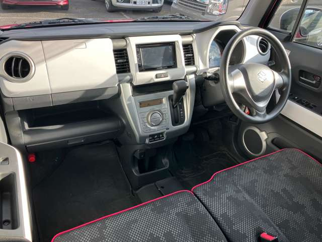 ★鑑定書付きで安心★第三者機関(JAAA日本自動車鑑定協会)のプロ鑑定士によって車輌状態の細かな部分まで鑑定を行なっています!中古車の不安も解消され安心できますね!