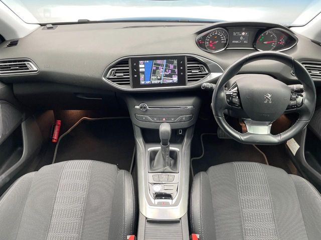 輸入車グループ総在庫数約2,000台!全国の系列店からメーカー・車種問わずご紹介出来るので、あなたにピッタリのお車が見つかるはずです♪まずはお問い合わせ下さい☆