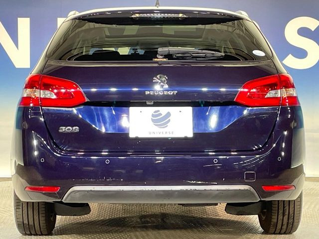 ●ご覧の通り、綺麗な状態を維持しているお車ですが、小さなキズの状況や、他の箇所のお写真もお送りできます。お気軽に店舗へお問合せくださいませ♪ご遠方の方でも安心してご検討いただけるよう、お客様のご希望に