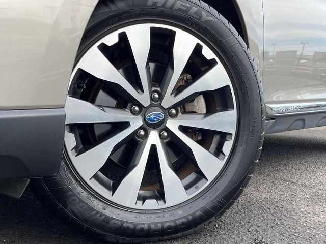 �y����18�C���`�A���~�z�C�[���z�O�ςɃ}�b�`���������A���~�z�C�[���𑕒����Ă���܂��B�e��ЊO�A���~�z�C�[����A�X�^�b�h���X�^�C�����戵�����Ă���܂��B���񂲑��k����������