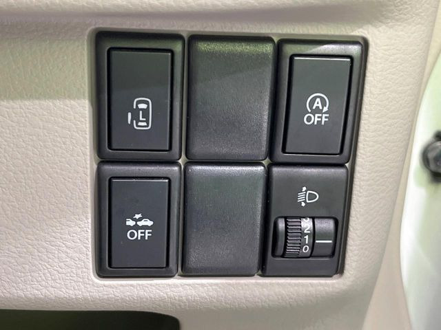 【パワースライドドア】スマートキーや運転席のスイッチでスライドドアの開閉が可能♪電動だから力を入れてドアを開ける必要が無く、小さいお子様でも、重い荷物を持っている時もラクに開け閉めできます♪