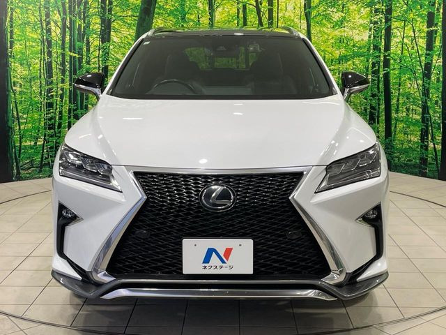 ��D�]�𒸂��Ă���܂��{�f�B�̒e�X�v���b�V���R�[�g���D�]��t���B�ʏ�̃K���X�R�[�g�ƈقȂ�A�ϋv�N��6�N�̖��@���K���X�R�[�e�B���O���A�{�f�B���L���C�ȏ�Ԃɕۂ��Ă���܂��B