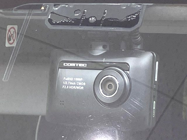 �y�h���C�u���R�[�_�[�z���S�E���S�ȃJ�[���C�t�ɕK�{�̃h���C�u���R�[�_�[�𑕔�!���s���͂������A������^�]�⎖�̂ɑ��������ۂ̏󋵂��f���ŋL�^���A����̃��X�N�ɔ����܂��B