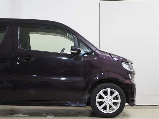 LINE�n�߂܂�����l�b�g�ɂ͍ڂ��Ă��Ȃ��ʐ^���������A�G���W���������������Ȃǂ̂��v�]�ɂ��������܂�!�F�B�o�^���ă��b�Z�[�W�������M������(^&omega;^)