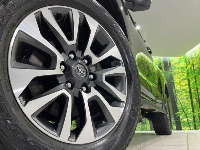 �y�����I�v�V����19�C���`�A���~�z�C�[���z�����I�v�V�����z�C�[���𑕒��B���s���\�̌���ɉ����A�O�ς����X�^�C���b�V���ɂȂ��Ă��܂��B