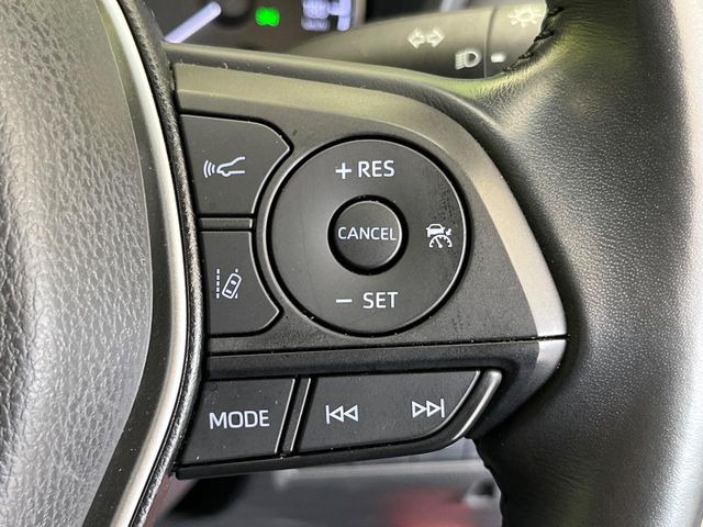 【レーダークルーズコントロール】高速道路での長距離走行が楽に!!自動で速度を保つクルーズコントロールが、衝突軽減システムと連携し、前方の車両を感知して車間を保つように速度調節してくれます!!