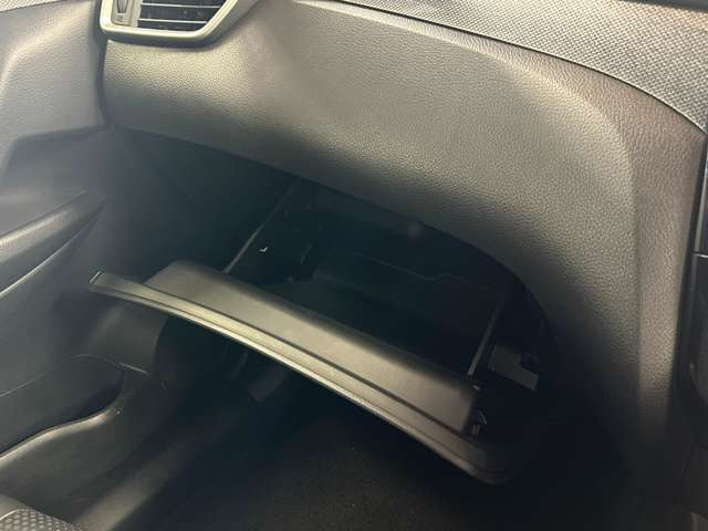 全車クリーニング済み!目立つ傷、汚れ、へたりなどなくコンディション良好です!!