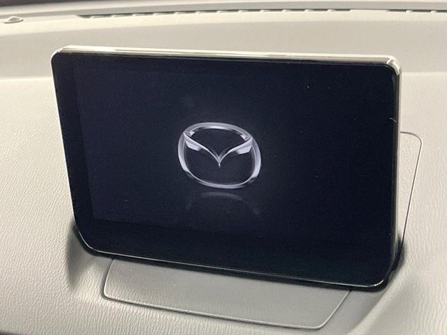 �y�����i�r�z�l�C�̏����i�r�𑕔����Ă���܂��B�i�r�̎g���₷���͂������A�I�[�f�B�I�@�\���[��!�L�����v�◷�s�͂������A�ʋ΂┃�����ȂǕ��i�̃h���C�u���y�����Ȃ�͂���