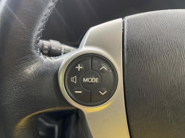 �y�X�e�A�����O�X�C�b�`�z�^�]���A�O������ڐ������炷���ƂȂ��A�I�[�f�B�I���̑��삪�\�ȕ֗��@�\!���S&���K�ȃh���C�u�����o���Ă���܂���