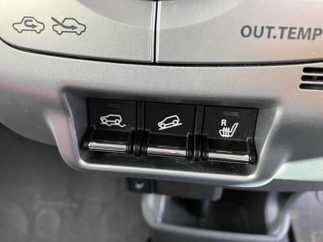 ★ヒルディセントコントロール★急な下り坂などでブレーキを自動制御する事で車両の加速を抑え定速で走行できます!