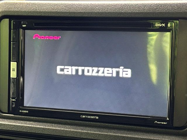 【ディスプレイオーディオ】視認性が高いディスプレイオーディオを装備♪操作性も良好で直感的なソース選択が可能です。